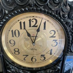 Kana Grandmother Clock