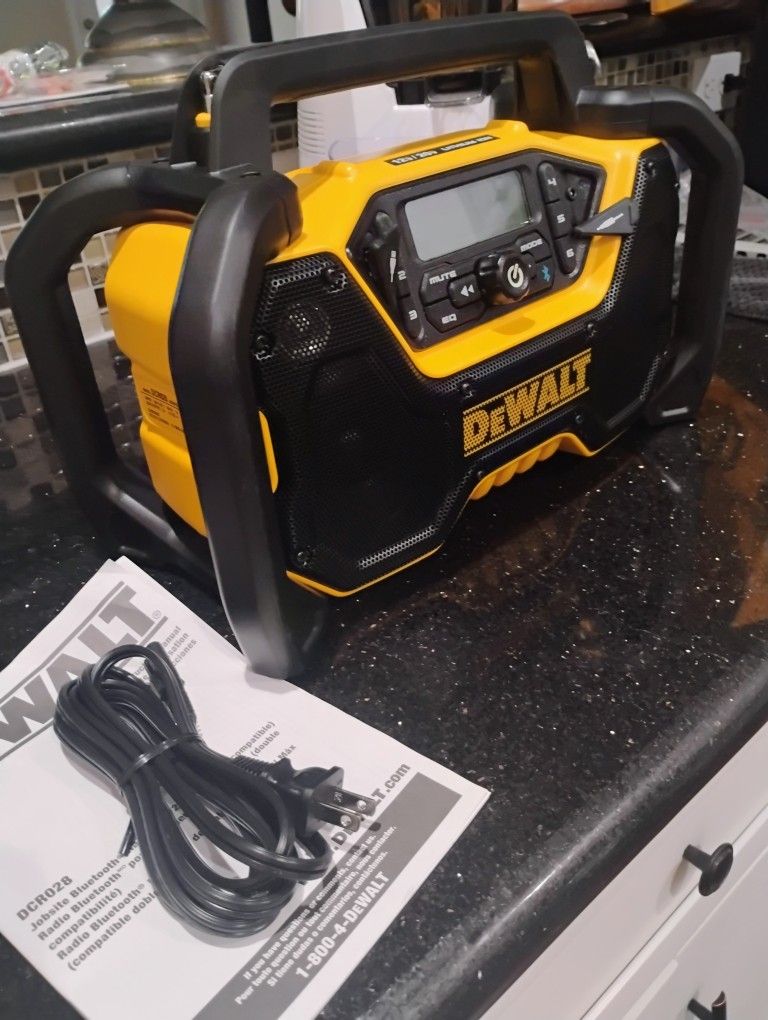 DeWalt Radio