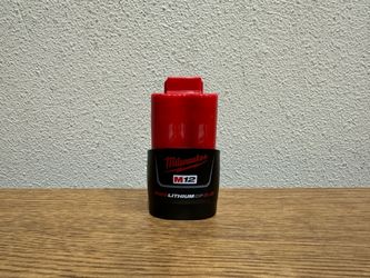 Milwaukee 48-11-2420 M12 12-Volt Lithium-Ion 2.0 Ah Compact Battery Pack