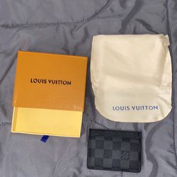 Loui Vuitton Wallet
