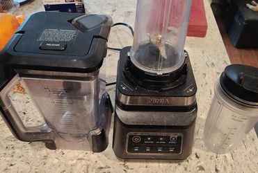 Ninja Blender with Attachments