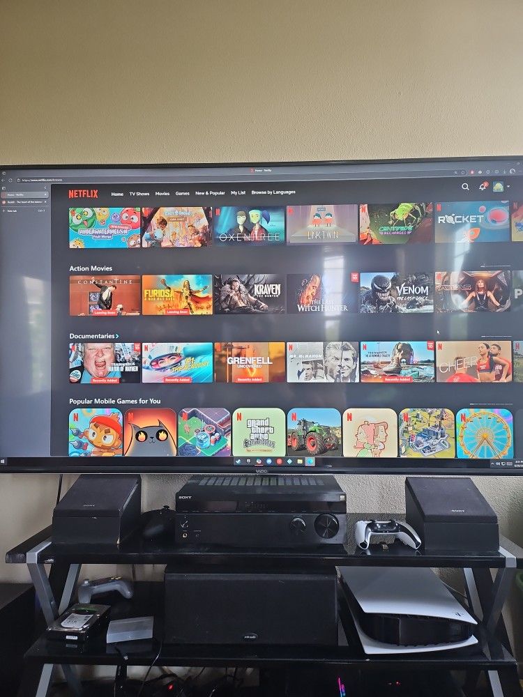70 Inch Vizio E70-F3 LED 4K UHD TV