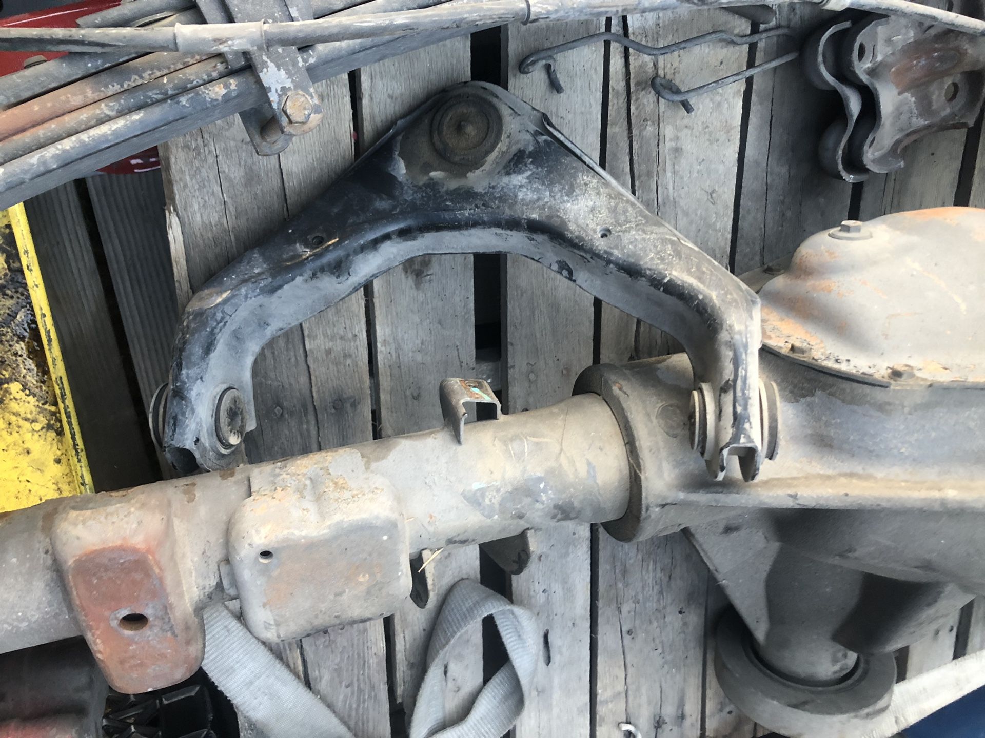 Chevy 2006 duramax suspension parts rear axel leaf springs control arms