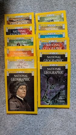 46 VINTAGE NATIONAL GEOGRAPHIC MAGAZINES — 1974–1977 — NEAR-COMPLETE 4-YEAR RUN