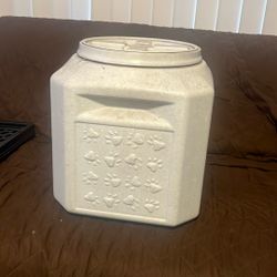 Pet Food Storage Container 