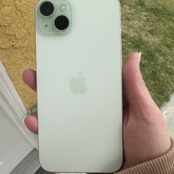 iPhone 15 Plus