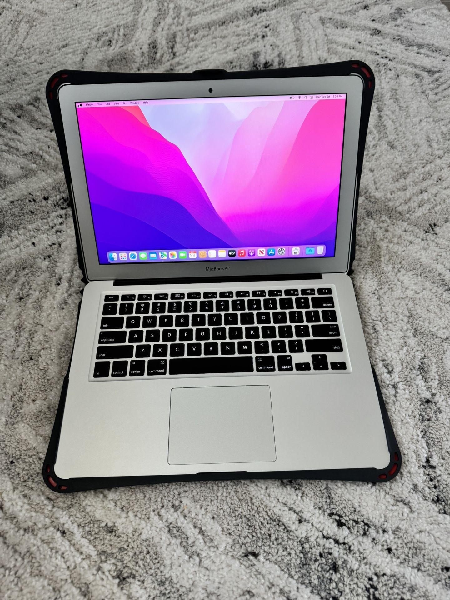 MacBook Air (13-inch 2017) Excellent Performance Apple Laptop For School, Work & Business!!!!