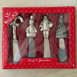 Vintage 1998 Wallace SilverPlated Hors d’Oeuvres Christmas Spreaders Set of 4