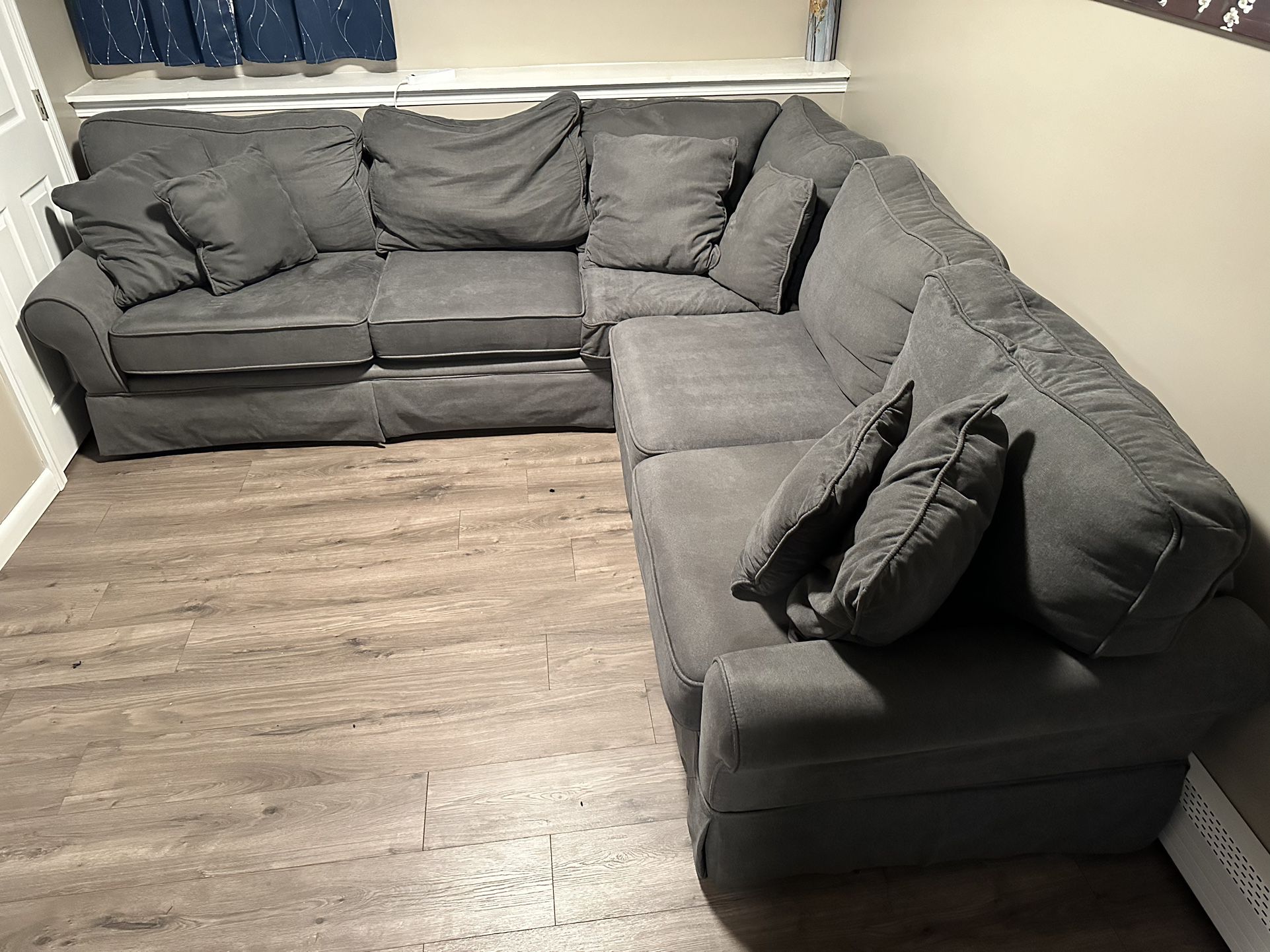 Sectional Couch And Ottoman