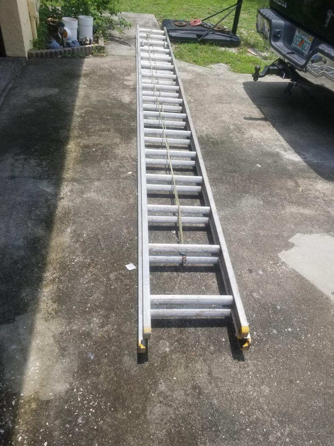32 foot aluminum extension ladder