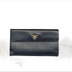 Preloved Black Prada Saffiano Leather Wallet 