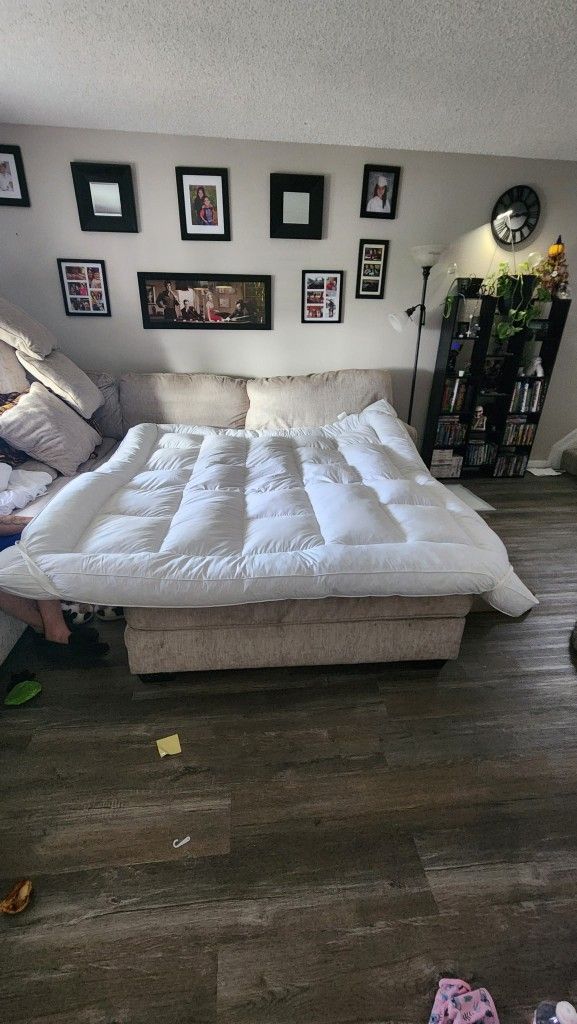 King Size Down Pillow Topper