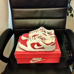 Nike Dunk Low Championship Red 