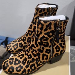 New Michael Kors Boots