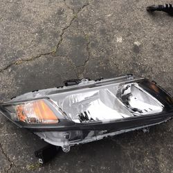 Passenger Side Headlight OEM 2013-2015 Honda Civic Sedan- Excellent Condition