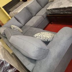 Big GREY SECTIONAL