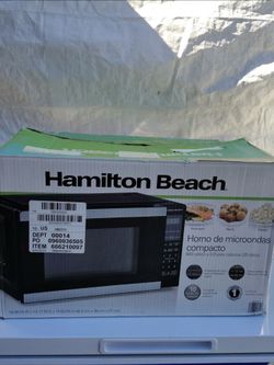 900 Watts Microwave oven by Hamilton Beach