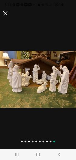 Nativity Set 10 Pieces And Barn