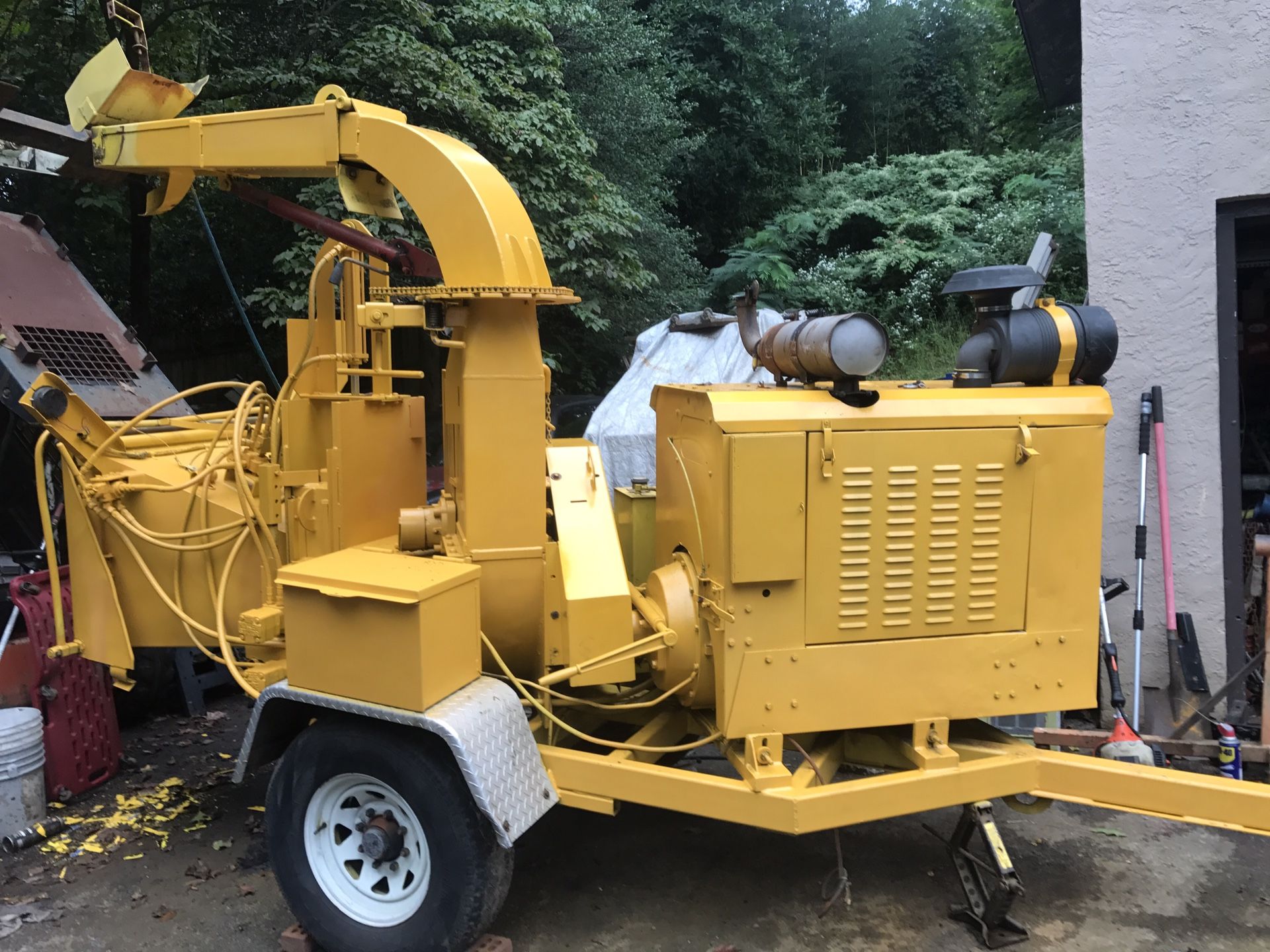 Diesel brush bandit 150 chipper