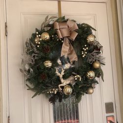 Christmas Wreath with Ornaments [Price Negotiable]