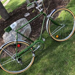 SCHWINN COLLEGIATE 5SPD.