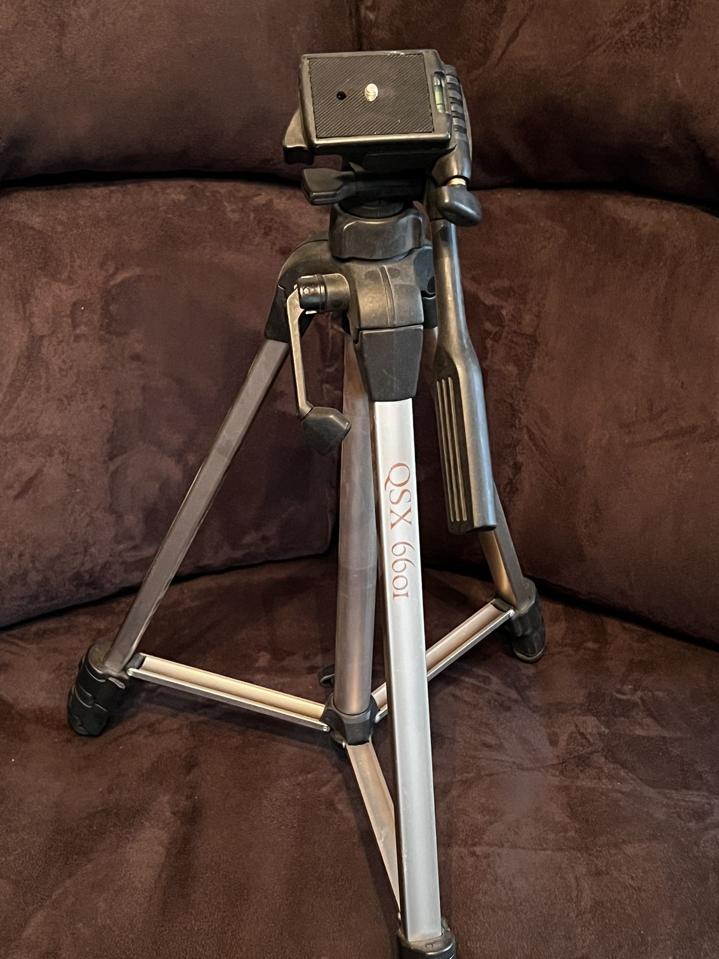 Quantaray QSX 6601 Tripod