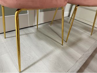 Se venden sillas totalmente nuevas