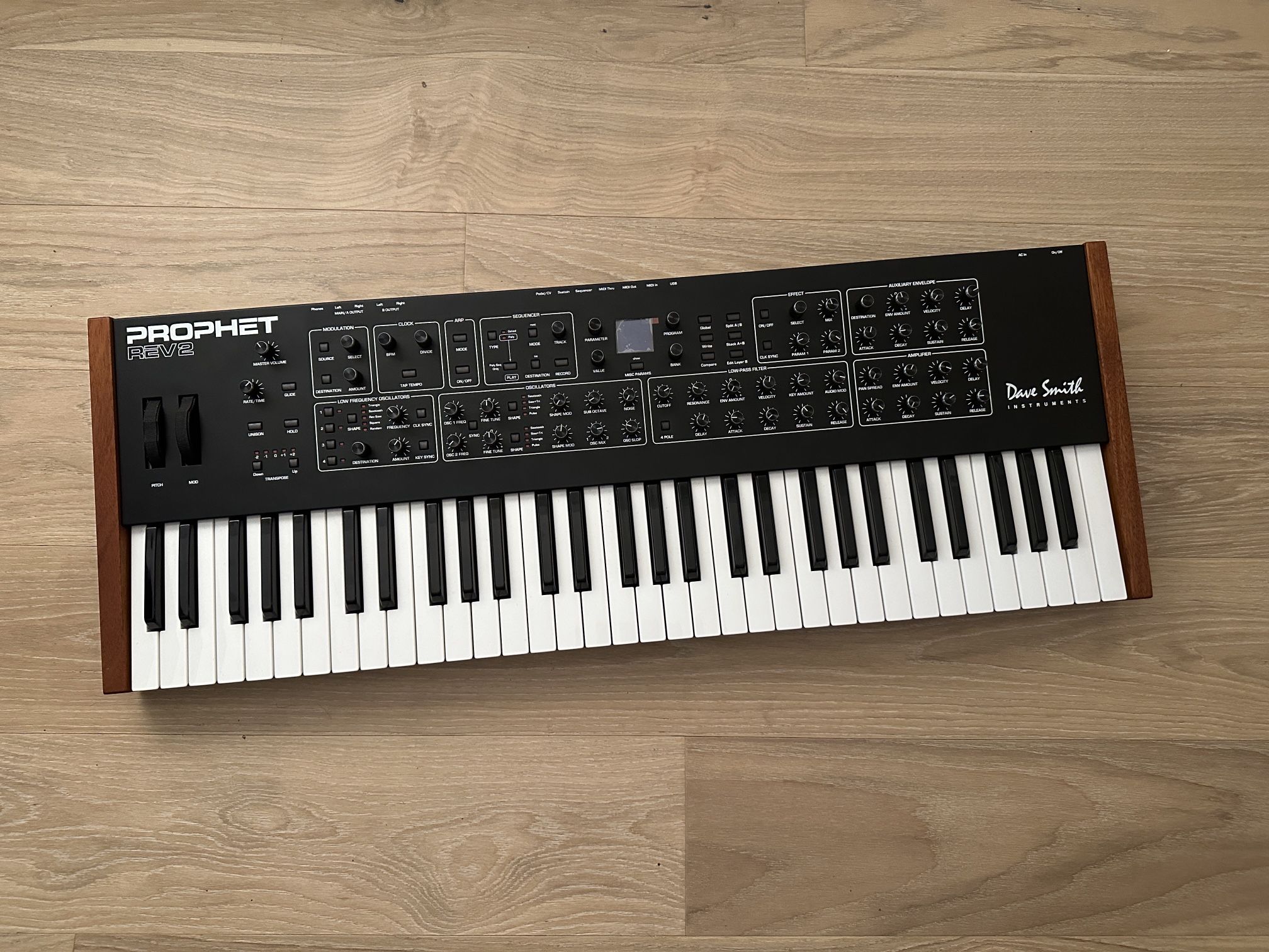 Dave Smith Instruments Prophet Rev2 — 61 Key 8-Voice Polyphonic Synth
