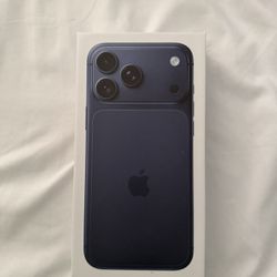 IPhone 17 Pro Max Deep Blue