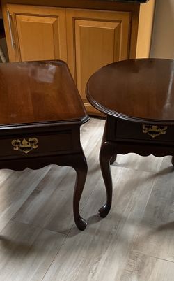 Harden Vintage Queen Anne Matching Tables