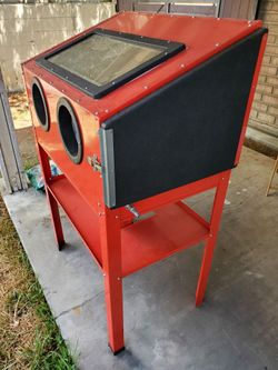Sand Blasting Cabinet NEW