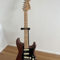 Fender Deluxe Roadhouse Strat in excellent condition $750