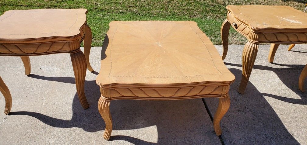 Havertys Large Coffee Table And End Tables