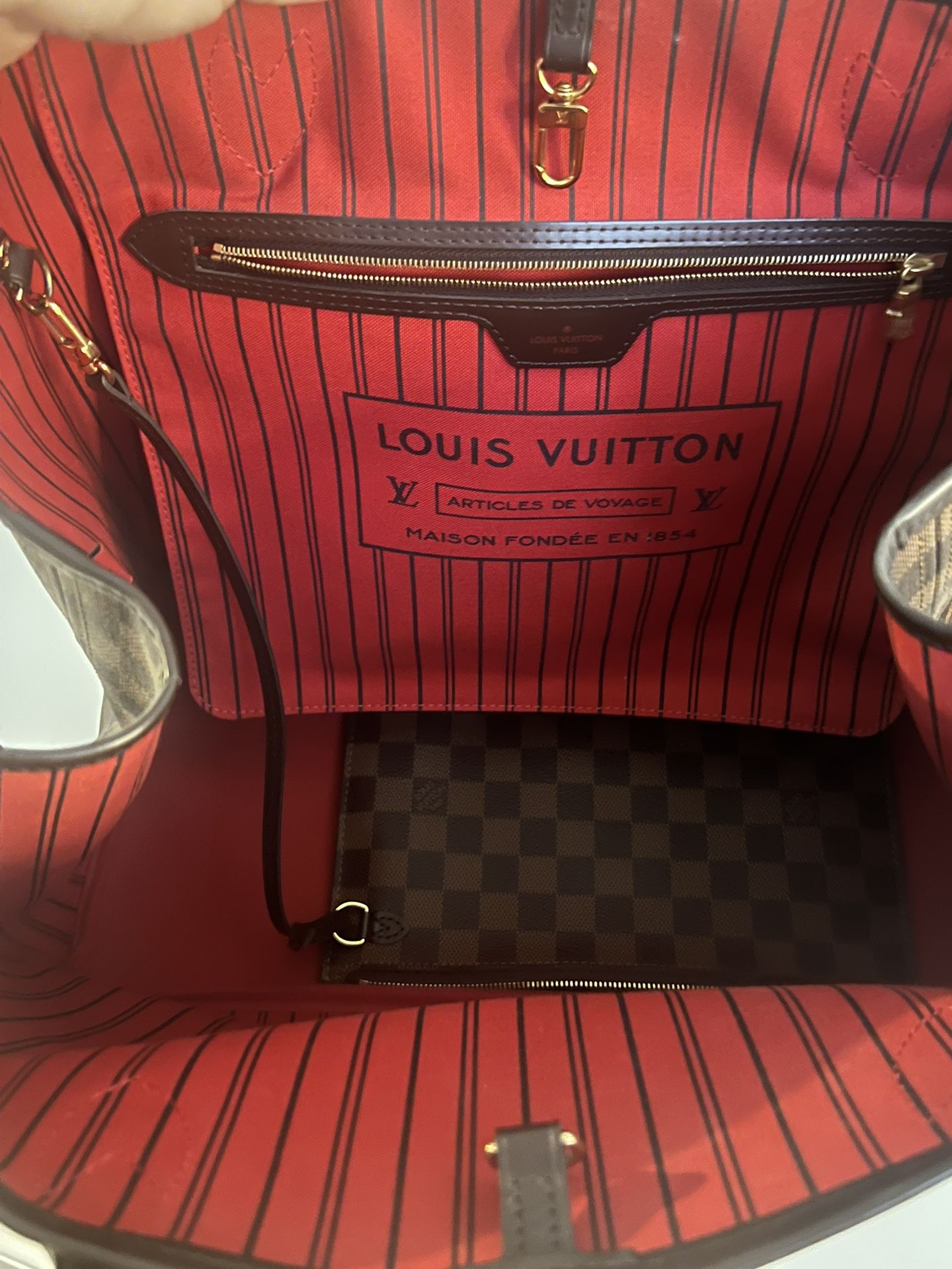 LV Large Tote With Pouch And COA for Sale in Overbrook, WV - OfferUp