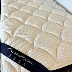 NEW DreamCloud 🤍 Twin XL Hybrid Mattress