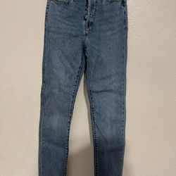 Women’s Levi’s Straight jeans 