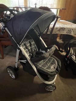 Graco Modes 3 Lite DLX: a sporty 3-wheel frame with one-handed folding.