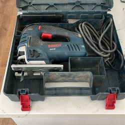Bosch JS470E Jigsaw 
