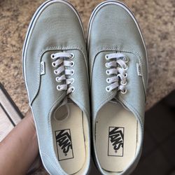 Men’s Shoe Size 11 