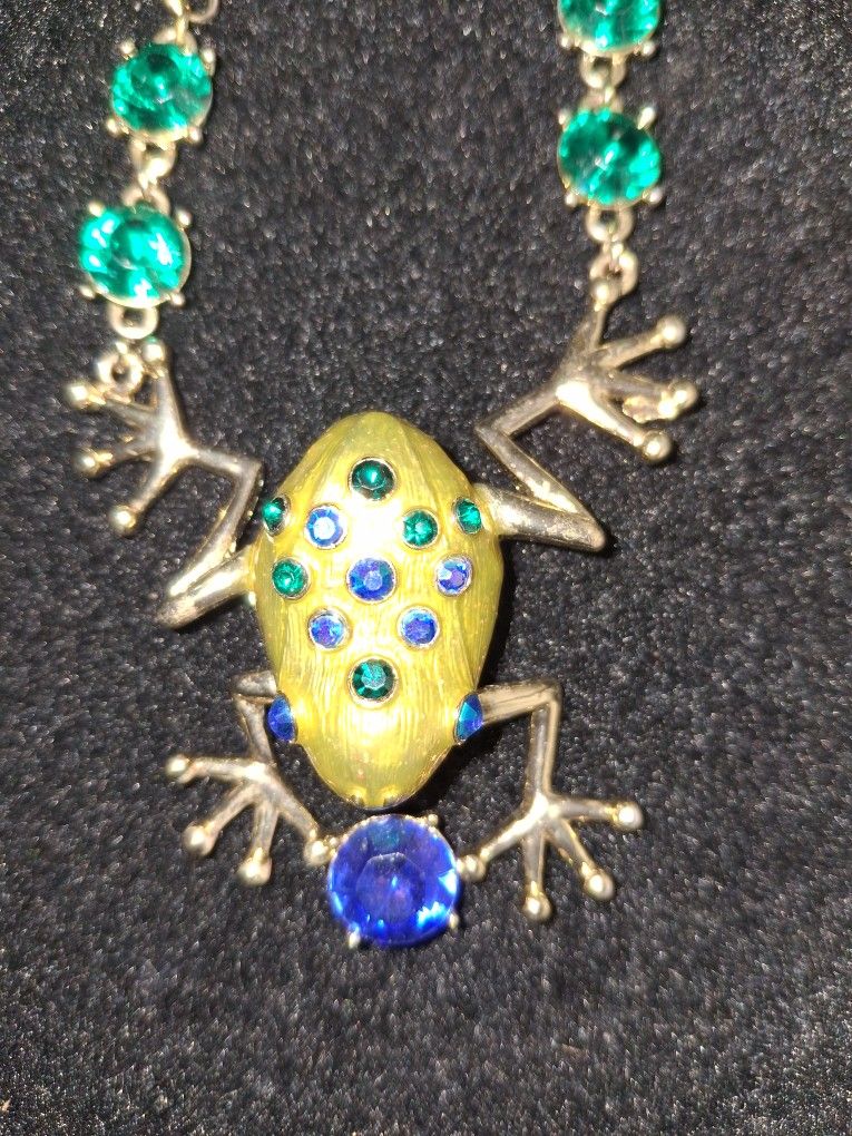 Betsy Johnson Frog Pendant Necklace Excellent Condition Brand New