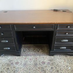 FREE desk 