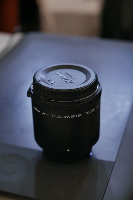 Nikon 2x teleconverter Tc-20E like new
