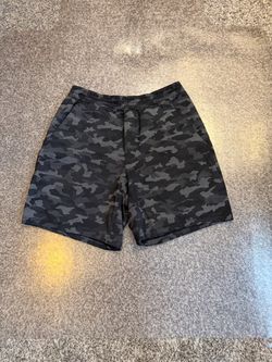Lululemon size medium men