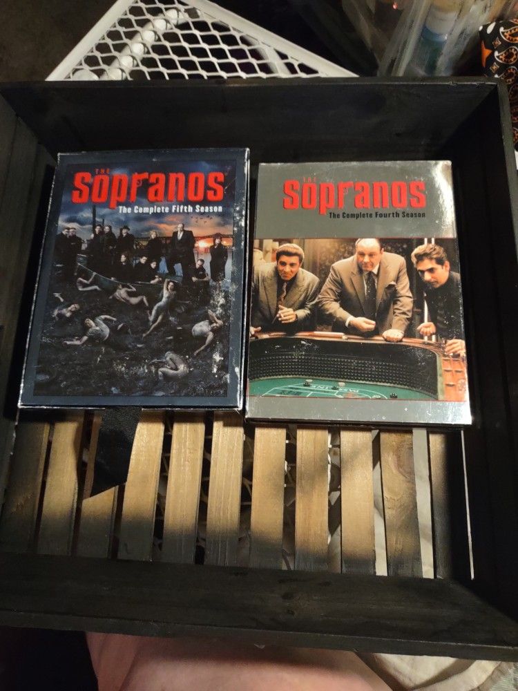 The Sapranos Complete 4th And 5th Season 8 DVDs
