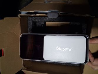 Auking Projector