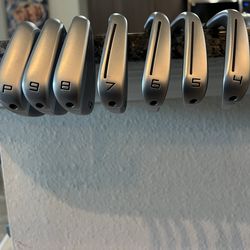 Taylor Made 2013 P790 4-PW