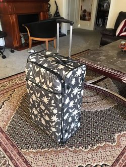 28" Suitcase 