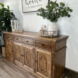 Custom TV Stand Cabinet Entertainment Center TV Lift Modern Rustic Farm House Barn Doors Console Handmade Restorations hardware Insp. Bookshelves 