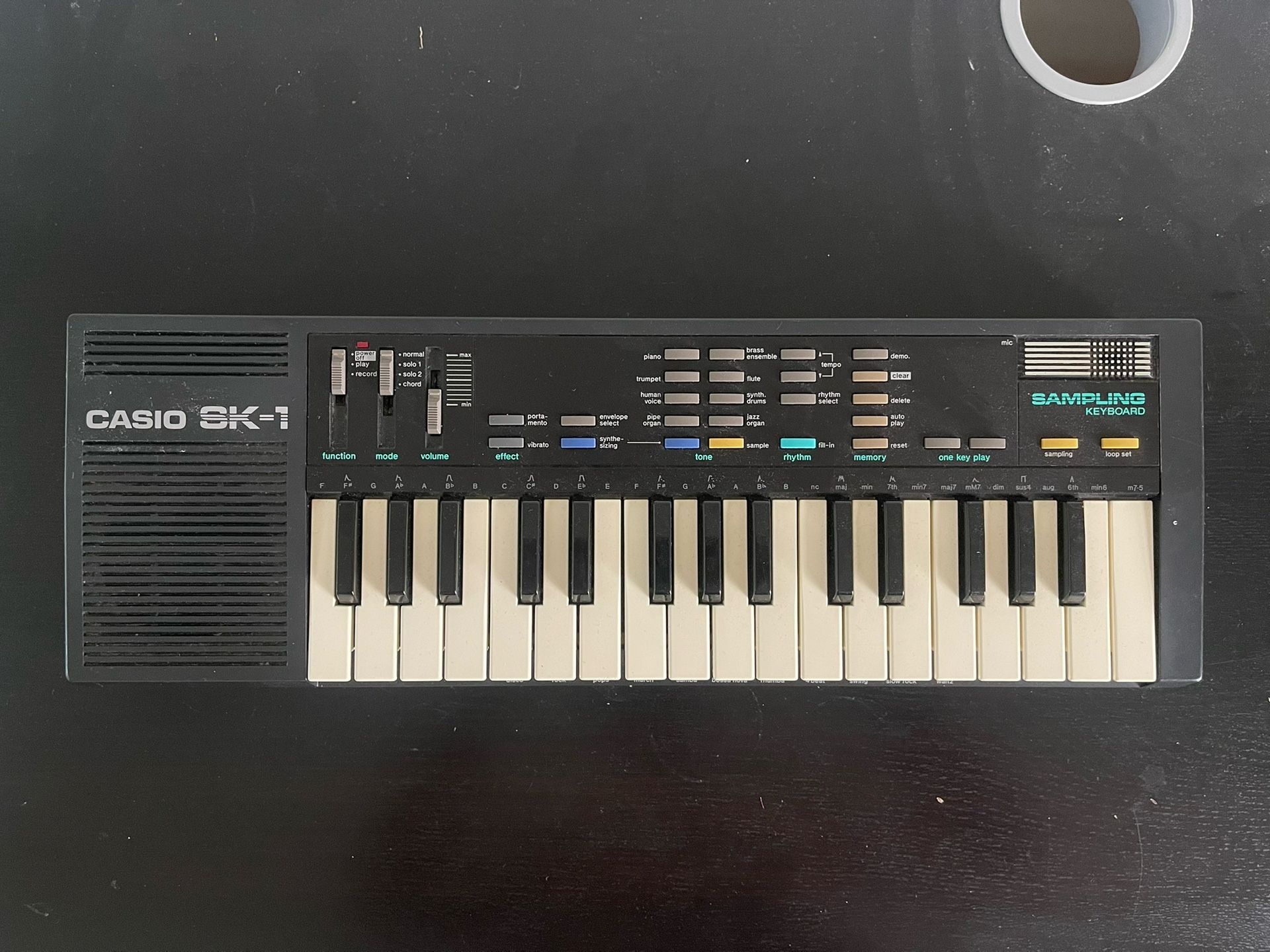 Casio SK-1 32 key Sampling Keyboard Synthesized