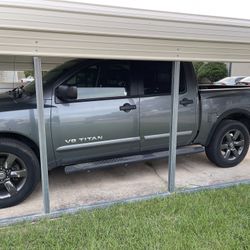 2015 Nissan Titan